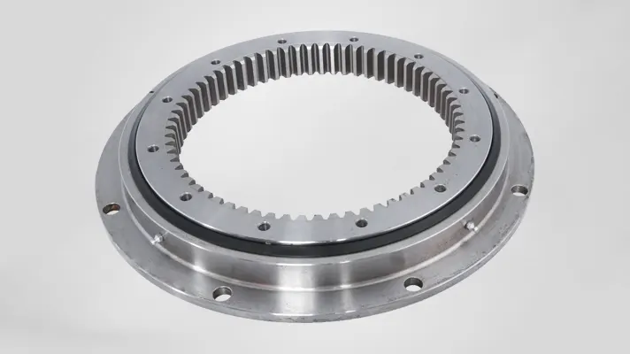 Light slewing bearing
