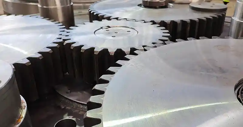 Slewing bearing gear